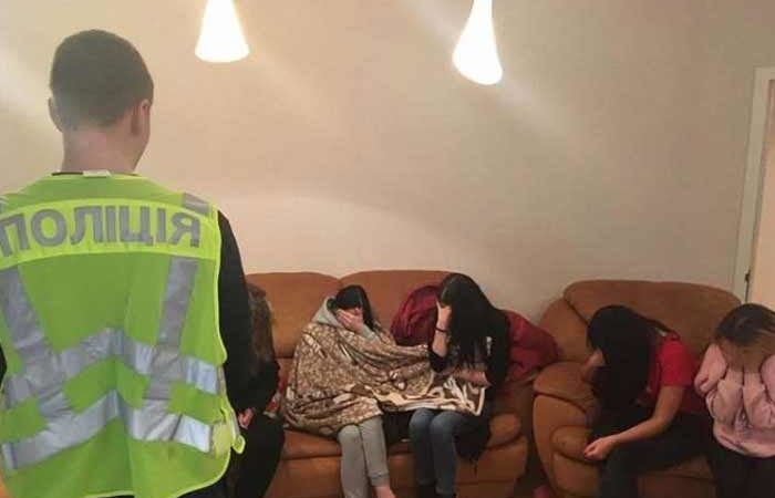 В Киеве разоблачили сеть борделей, которые “крышевал” экс-милиционер