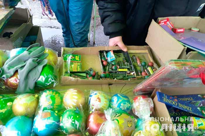 Полиция Киева предупреждает об опасности, которую могут представлять пиротехника и  фейерверки