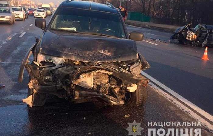 В Киеве правоохранители выясняют обстоятельства ДТП на улице Братиславская