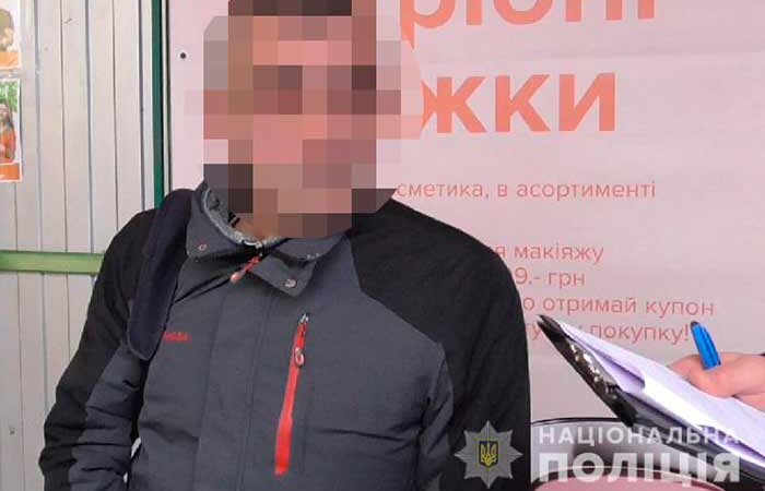 В Киеве полицейские задержали иностранца, который обворовал жителя черниговщины