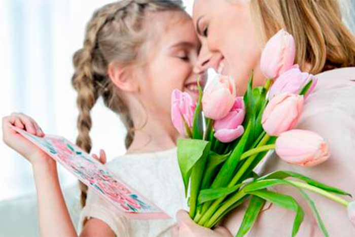 Сегодня в Украине чествуют всех матерей