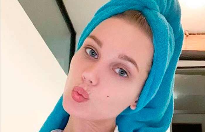 «Банный» кадр без прикрас: Кристина Асмус показала фото без макияжа