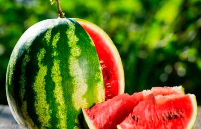 Кому категорически нельзя есть арбуз