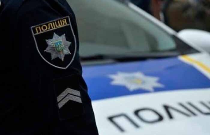 В Белой Церкви мужчина с ножом бросался на людей (ФОТО)