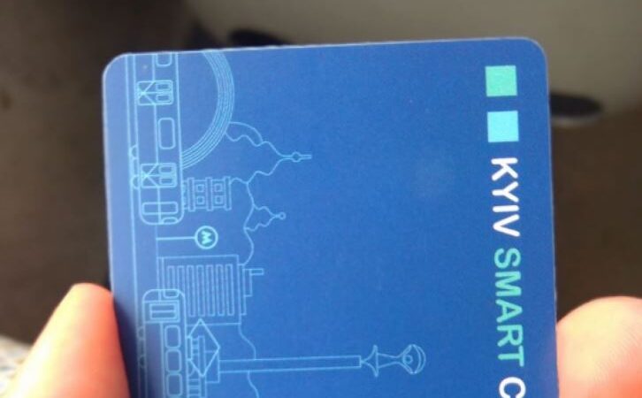 Карточка на метро в качестве сувенира: Сколько денег заработали на киевлянах