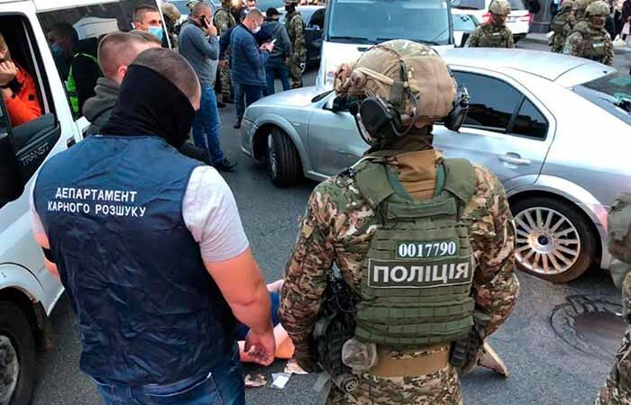 В центре Киева со стрельбой задержали опасных бандитов