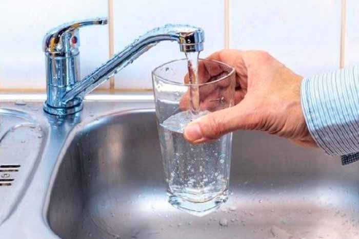 Какую воду пьют киевляне: качество воды в кранах