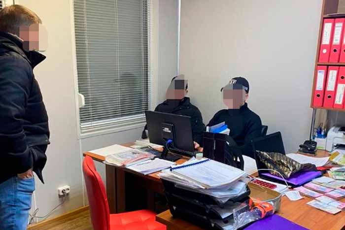 На Киевщине застройщик требует от людей дополнительные средства за выкупленные квартиры