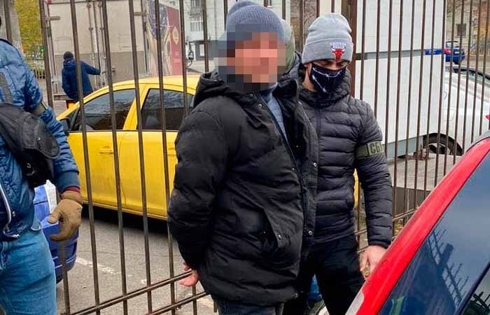 В Киеве на взятке поймали должностное лицо Укрзализныци