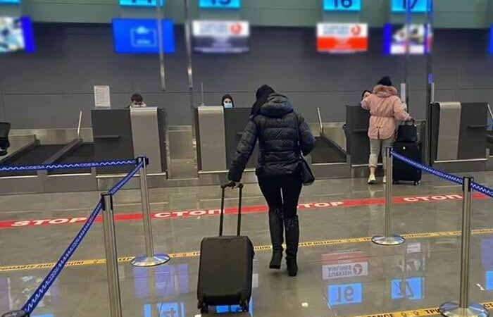 В Киеве задержали женщину, которая продавала девушек за границей