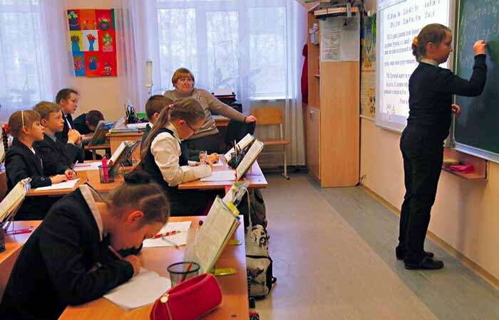 Как будут работать киевские школы в новом учебном году