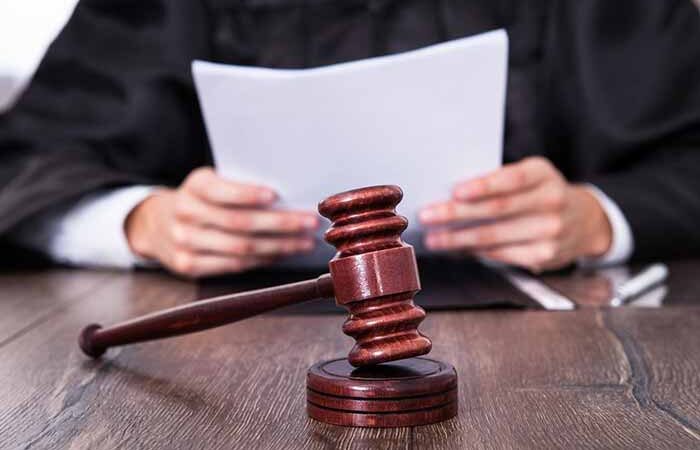 В Киеве будут судить женщину, обворовавшую владелицу магазина