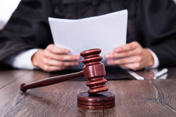 В Киеве будут судить женщину, обворовавшую владелицу магазина