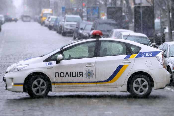 Правоохранители задержали девушку, обворовавшую студентку на Крещатике