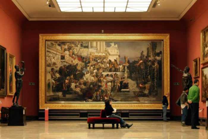 Мюзикл, экскурсии и выставки. Киевлянам анонсировали праздничный дайджест событий на неделю