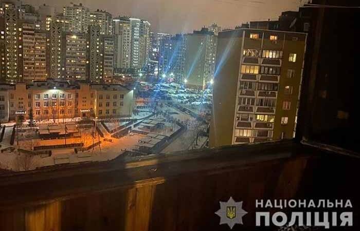 В Киеве женщина с сыном пыталась убить себя и ребенка