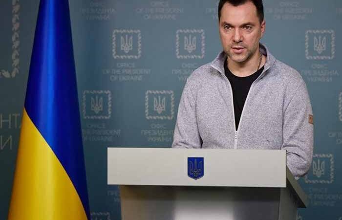“Для них это самоубийство”: Арестович объяснил, почему россияне не смогут захватить Киев