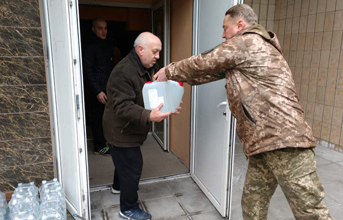20 тонн благотворительной помощи передали в столичные больницы