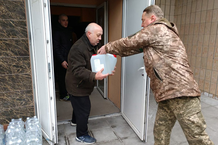 20 тонн благотворительной помощи передали в столичные больницы