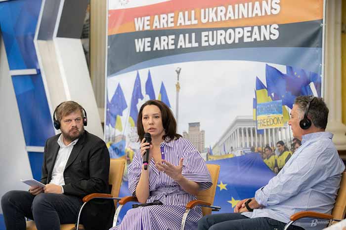Марина Хонда во время выступления