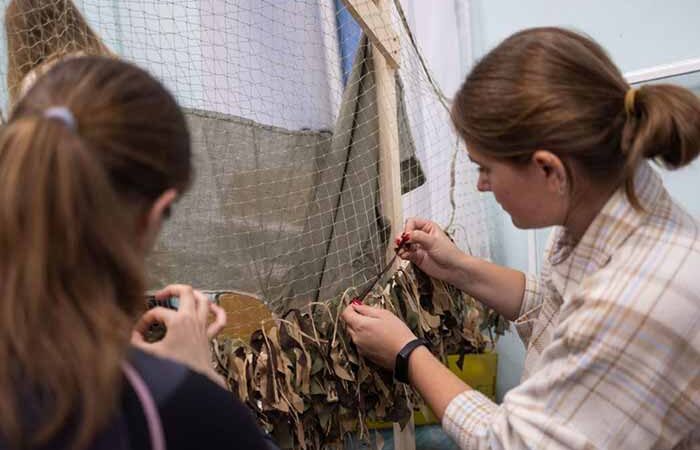 У Києві влаштують масштабний майстерклас із плетіння маскувальних кікімор