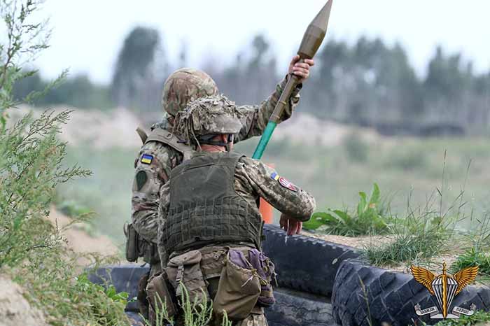 Британська розвідка: ЗСУ наступають на Херсонщині та руйнують понтонні переправи росіян