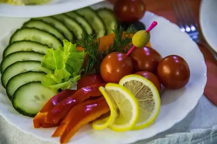 Названо низькокалорійні продукти, які слід включити до раціону