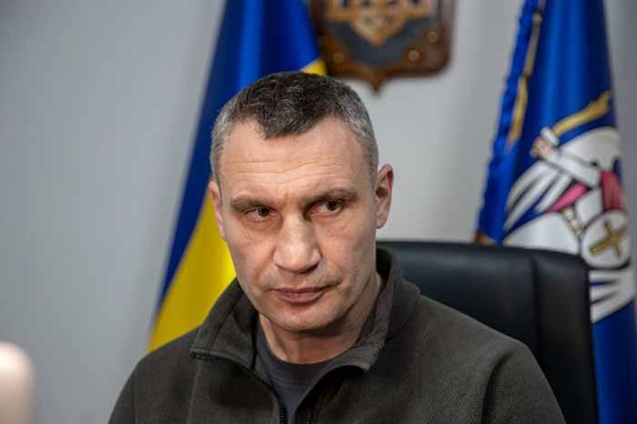Міський голова Віталій Кличко: Завтра у Києві будинки під’єднають до тепла