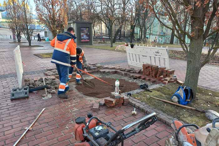 З першого дня нового року у Києві ремонтують дороги