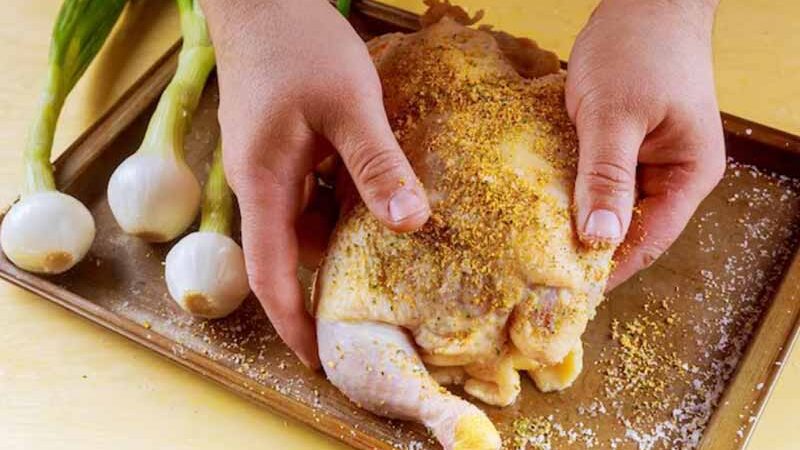 Які помилки при приготуванні курки припускають багато господинь: можна зіпсувати страву