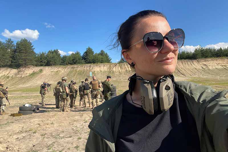 Олена на зв’язку з багатьма своїми слухачами