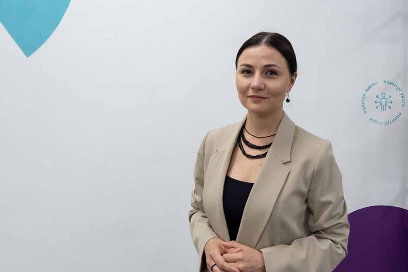 Олена Чекрижова