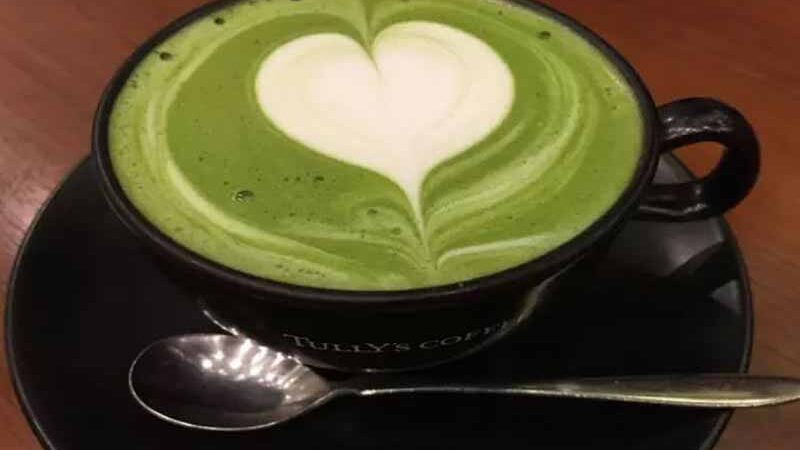 Який популярний напій відновить печінку та захистить від раку: медики назвали найкращий варіант