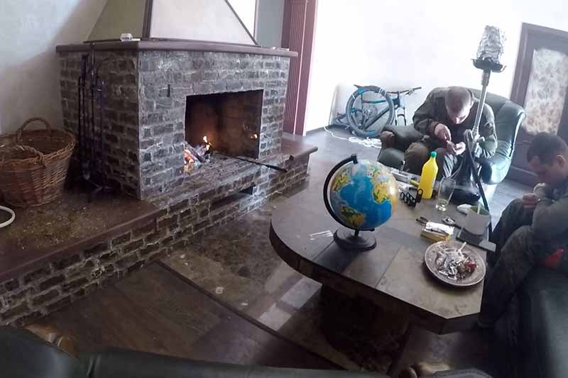 Мародерили у Богданівці під час окупації: шістьом російським окупантам оголосили підозри