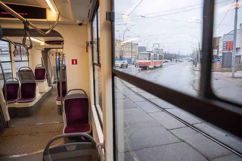 У Києві на лівому березі на маршрут вийшли нові трамваї вітчизняного виробництва