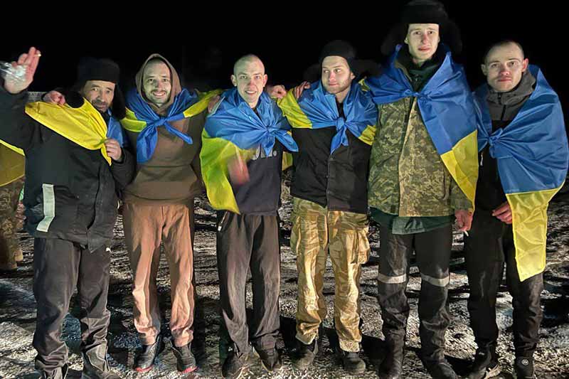 Україна повернула з російського полону 230 воїнів і цивільних