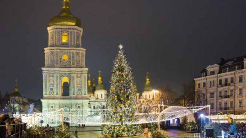 У Києві визначили, коли встановлять новорічну ялинку