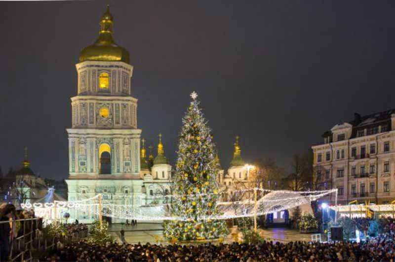 У Києві визначили, коли встановлять новорічну ялинку