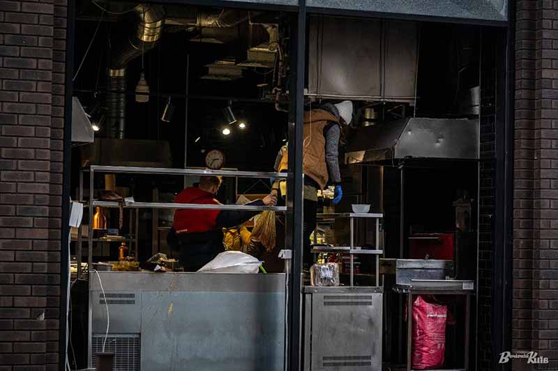 Вулиця Антоновича після обстрілу