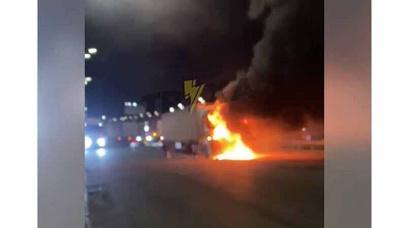 Після вибуху на Окружній у Києві спалахнула фура