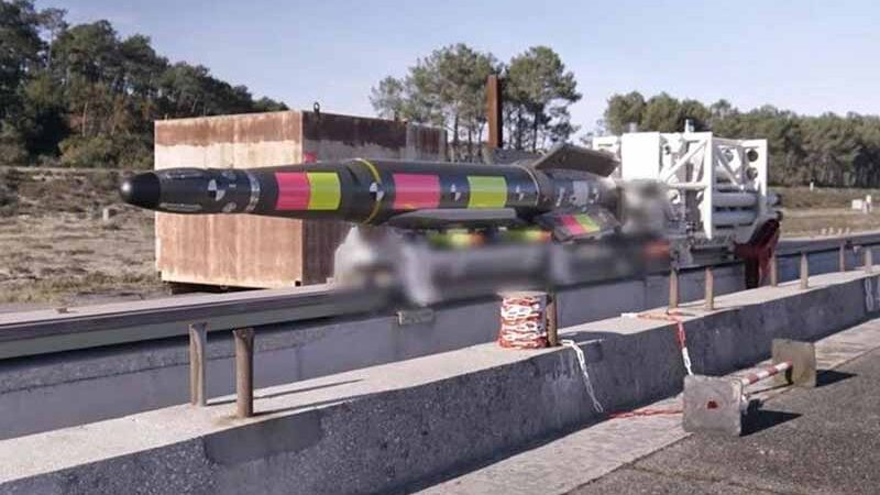 Франція представила нову потужну протибункерну авіабомбу P1000 вагою 1000 кг для ураження укріплених підземних об’єктів