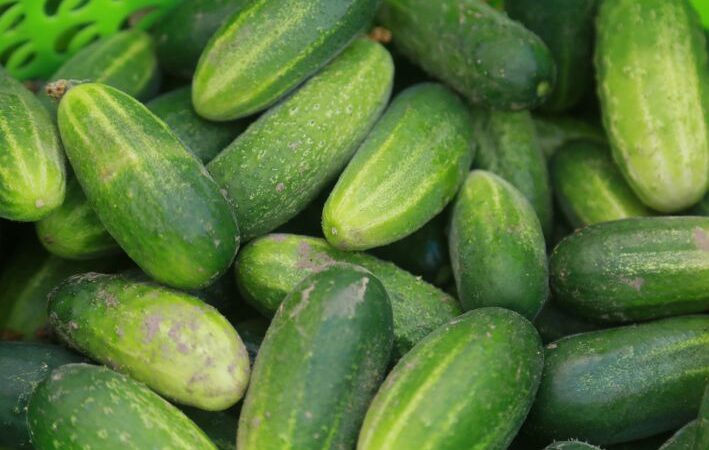 Що виводить зайву воду та прибирає набряки: не лише петрушка